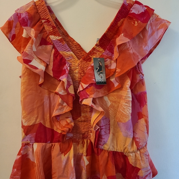 Floral blouse - Picture 4 of 4